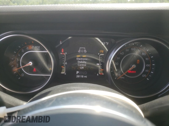 2021 Jeep Wrangler Unlimited Sahara Altitude z VIN 1C4HJXEN8MW794195, wystawiony jako Copart lot #61269515 z przebiegiem 28 118 mil mil oraz Szkoda całkowita • Salvage title. Historia ofert i sprzedaży dostępna na DreamBid. Obrazek 9.