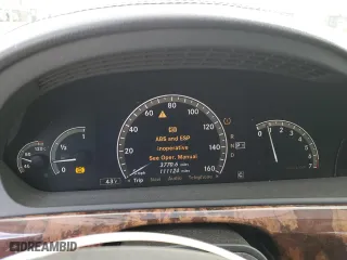 2007 Mercedes-Benz S-Class 5.5L V8 with VIN WDDNG71X77A052659, listed as a Copart auction lot 52192355 with 111,124 mi miles and Salvage Title. Bid and sale history available at carsss.com. Image 9.