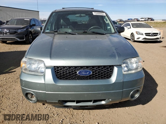 2006 Ford Escape Hybrid with VIN 1FMYU96HX6KD19701, listed as a Copart auction lot 75206954 with 211,729 mi miles and Clean Title. Bid and sale history available at carsss.com. Image 5.
