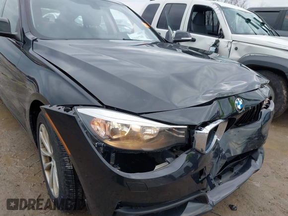 2014 BMW 3 Series 328i Gran Turismo xDrive z VIN WBA3X5C51ED558871, wystawiony jako IAAI lot #41940706 z przebiegiem 74 126 mil mil oraz . Historia ofert i sprzedaży dostępna na DreamBid. Obrazek 6.