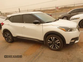 2019 Nissan Kicks SV with VIN 3N1CP5CU0KL471126, listed as a IAAI auction lot 41685950 with 59,960 mi miles. Bid and sale history available at carsss.com. Image 13.