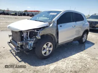 2020 Chevrolet Trax LS with VIN 3GNCJKSB0LL109481, listed as a Copart auction lot 56014395 with 128,913 mi miles and Salvage title. Bid and sale history available at DreamBid. Image 1.
