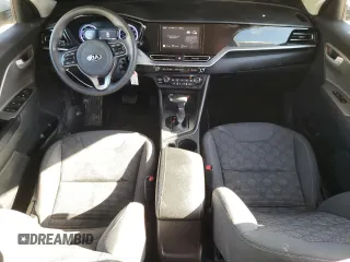 2020 Kia Niro LXS with VIN KNDCB3LC6L5397042, listed as a Copart auction lot 48402995 with 133,882 mi miles and Salvage Title. Bid and sale history available at carsss.com. Image 8.