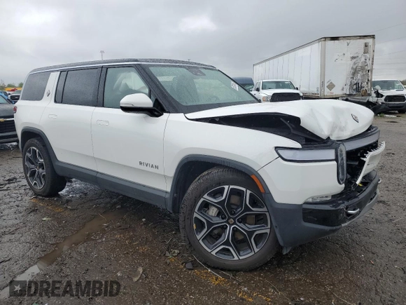 2023 Rivian R1S Adventure z VIN 7PDSGBBA2PN026420, wystawiony jako Copart lot #55331045 z przebiegiem 29 938 mil mil oraz Szkoda całkowita • Salvage title. Historia ofert i sprzedaży dostępna na DreamBid. Obrazek 4.