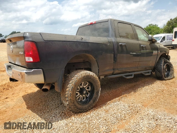 2015 Ram 2500 Tradesman z VIN 3C6UR5CL1FG667486, wystawiony jako Copart lot #57607355 z przebiegiem 43 716 mil mil oraz Szkoda całkowita • Salvage title. Historia ofert i sprzedaży dostępna na DreamBid. Obrazek 3.