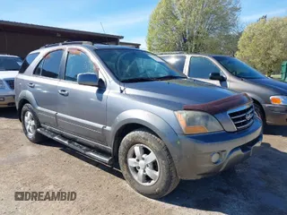 2007 Kia Sorento EX with VIN KNDJD736575705147, listed as a IAAI auction lot 41836944 with 308,544 mi miles and . Bid and sale history available at DreamBid. Image 1.