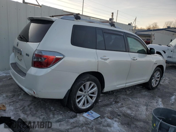 2009 Toyota Highlander Hybrid with VIN JTEEW41AX92033927, listed as a Copart auction lot 42945315 with 200,892 mi miles and Clean Title. Bid and sale history available at carsss.com. Image 3.