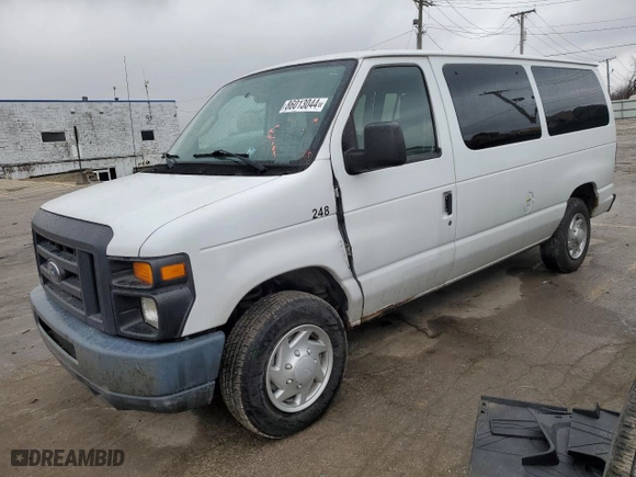 2014 Ford Econoline Wagon XL with VIN 1FBNE3BL8EDB20505, listed as a Copart auction lot 86013044 with 176,981 mi miles and Clean Title. Bid and sale history available at carsss.com. Image 1.