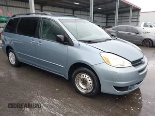 2005 Toyota Sienna CE z VIN 5TDZA23C35S227399, wystawiony jako IAAI lot #42360622 z przebiegiem 278 338 mil mil oraz . Historia ofert i sprzedaży dostępna na DreamBid. Obrazek 1.