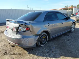2007 Mazda Mazda6 i Sport VE with VIN 1YVHP80C475M48207, listed as a IAAI auction lot 41028164 with 173,307 mi miles. Bid and sale history available at carsss.com. Image 4.