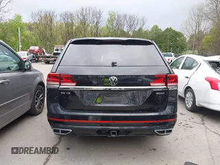 2021 Volkswagen Atlas SE with VIN 1V2RR2CA5MC526642, listed as a IAAI auction lot 42180217 with 40,031 mi miles and . Bid and sale history available at DreamBid. Image 17.