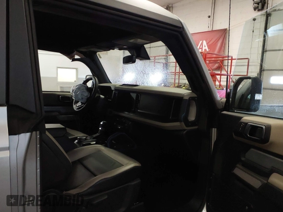 2022 Ford Bronco with VIN 1FMDE5CP3NLB40814, listed as a IAAI auction lot 41578527 with 13,791 mi miles and . Bid and sale history available at DreamBid. Image 5.