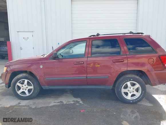 2007 Jeep Grand Cherokee Laredo with VIN 1J8HR48P37C624636, listed as a IAAI auction lot 41846326 with 222,116 mi miles. Bid and sale history available at carsss.com. Image 15.