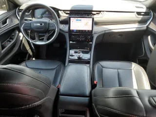 2024 Jeep Grand Cherokee with VIN 1C4RJYB60RC171086, listed as a Copart auction lot 62370595 with 34,335 mi miles and Clean title. Bid and sale history available at DreamBid. Image 8.