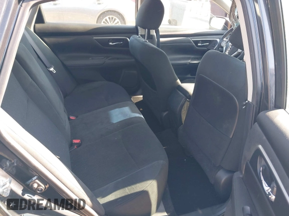 2015 Nissan Altima SV with VIN 1N4AL3AP1FC258422, listed as a IAAI auction lot 41537701 with 129,355 mi miles and . Bid and sale history available at carsss.com. Image 8.