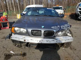 2001 BMW 3 Series 325Ci with VIN WBABS33461JY57192, listed as a Copart auction lot 83082904 with 189,529 mi miles and Salvage Title. Bid and sale history available at carsss.com. Image 5.