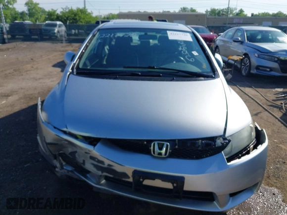 2011 Honda Civic EX-L z VIN 19XFA1F94BE023696, wystawiony jako IAAI lot #42217720 z przebiegiem 122 327 mil mil oraz . Historia ofert i sprzedaży dostępna na DreamBid. Obrazek 6.