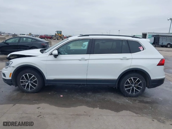 2021 Volkswagen Tiguan SE with VIN 3VV3B7AX0MM008938, listed as a IAAI auction lot 41610367 with 76,723 mi miles. Bid and sale history available at carsss.com. Image 14.
