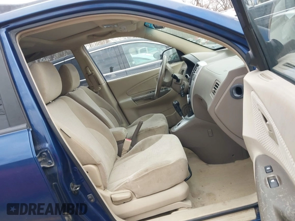2006 Hyundai Tucson GLS with VIN KM8JN12D26U294624, listed as a IAAI auction lot 41853785 with 217,113 mi miles. Bid and sale history available at carsss.com. Image 5.