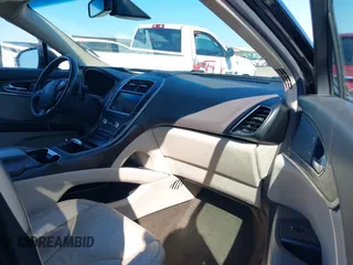 2016 Lincoln MKX Select with VIN 2LMTJ6KR9GBL59252, listed as a IAAI auction lot 41608092 with 144,128 mi miles. Bid and sale history available at carsss.com. Image 5.