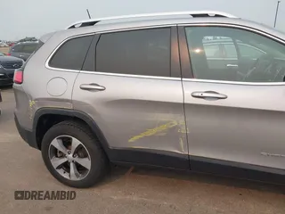 2020 Jeep Cherokee Limited with VIN 1C4PJMDX6LD523966, listed as a IAAI auction lot 42385550 with 40,803 mi miles and . Bid and sale history available at DreamBid. Image 17.
