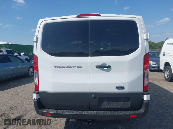 2024 Ford Transit Cargo with VIN 1FTYE1Y80RKB18748, listed as a IAAI auction lot 42069344 with 3,152 mi miles. Bid and sale history available at carsss.com. Image 17.