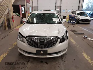 2015 Buick LaCrosse Leather with VIN 1G4GB5G32FF287705, listed as a IAAI auction lot 41194838 with 146,207 mi miles. Bid and sale history available at carsss.com. Image 12.