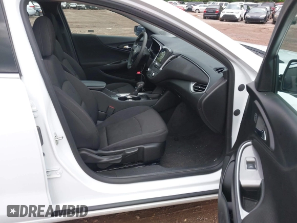 2024 Chevrolet Malibu LT with VIN 1G1ZD5ST1RF121543, listed as a IAAI auction lot 42249689 with 26,882 mi miles and . Bid and sale history available at DreamBid. Image 5.
