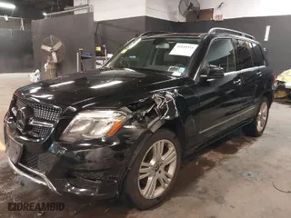 2015 Mercedes-Benz GLK-Class GLK 350 with VIN WDCGG8JB5FG381105, listed as a IAAI auction lot 41810355 with 117,320 mi miles. Bid and sale history available at carsss.com. Image 6.