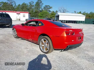 2010 Chevrolet Camaro 2SS z VIN 2G1FK1EJ4A9176836, wystawiony jako IAAI lot #41994863 z przebiegiem 151 249 mil mil oraz . Historia ofert i sprzedaży dostępna na DreamBid. Obrazek 3.