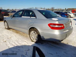 2013 Mercedes-Benz E-Class E 350 Luxury with VIN WDDHF8JB0DA768616, listed as a IAAI auction lot 41327288 with 142,125 mi miles. Bid and sale history available at carsss.com. Image 3.
