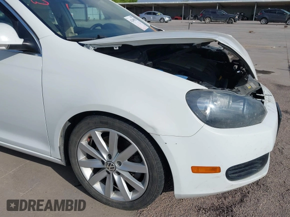 2014 Volkswagen Jetta TDI w/Sunroof & Nav with VIN 3VWPL7AJ0EM608544, listed as a IAAI auction lot 42549920 with 185,900 mi miles and . Bid and sale history available at DreamBid. Image 19.