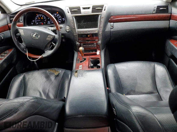 2007 Lexus LS 460 z VIN JTHBL46FX75001770, wystawiony jako Copart lot #61442495 z przebiegiem 264 882 mil mil oraz Czysty tytuł • Clean title. Historia ofert i sprzedaży dostępna na DreamBid. Obrazek 8.
