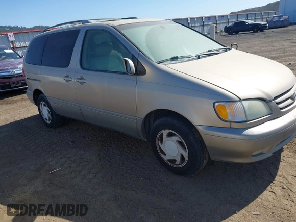 2002 Toyota Sienna LE with VIN 4T3ZF13C72U419558, listed as a IAAI auction lot 42531912 with 246,872 mi miles and . Bid and sale history available at DreamBid. Image 1.
