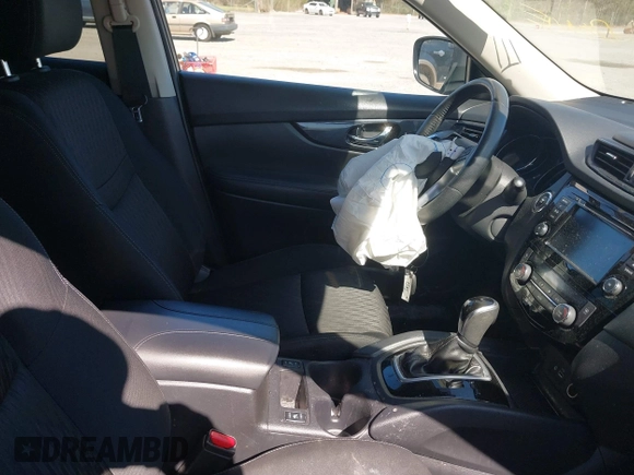 2019 Nissan Rogue SV with VIN KNMAT2MT5KP554947, listed as a IAAI auction lot 41894855 with 192,655 mi miles. Bid and sale history available at carsss.com. Image 5.