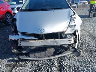 2005 Toyota Prius with VIN JTDKB20U853027020, listed as a IAAI auction lot 42084542 with 147,426 mi miles and . Bid and sale history available at DreamBid. Image 6.