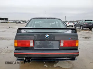 1991 BMW M3 z VIN WBSAK0310MAE34501, wystawiony jako Copart lot #45642275 z przebiegiem 129 936 mil mil oraz Czysty tytuł • Clean title. Historia ofert i sprzedaży dostępna na DreamBid. Obrazek 6.