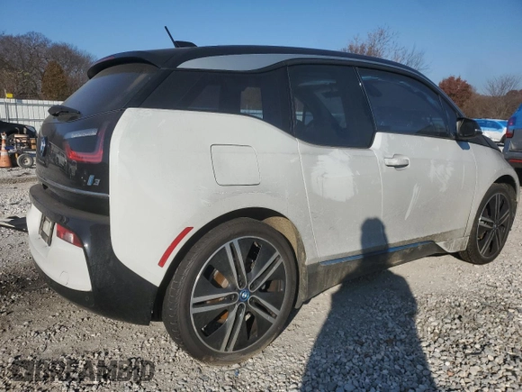 2021 BMW i3 with VIN WBY8P2C03M7H98241, listed as a Copart auction lot 82617824 with 0 mi miles and Salvage Title. Bid and sale history available at carsss.com. Image 3.