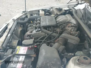 1999 Toyota Camry LE z VIN JT2BF28K2X0224866, wystawiony jako IAAI lot #42628222 z przebiegiem 304 759 mil mil oraz . Historia ofert i sprzedaży dostępna na DreamBid. Obrazek 19.