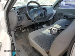 1998 Ford F-150 z VIN 1FTZF18W9WKA65043, wystawiony jako Copart lot #48902695 z przebiegiem 133 727 mil mil oraz Szkoda całkowita • Salvage title. Historia ofert i sprzedaży dostępna na DreamBid. Obrazek 8.