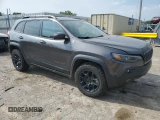 2020 Jeep Cherokee Trailhawk Elite z VIN 1C4PJMBN1LD534178, wystawiony jako Copart lot #68252364 z przebiegiem 85 946 mil mil oraz Szkoda całkowita • Salvage title. Historia ofert i sprzedaży dostępna na DreamBid. Obrazek 4.
