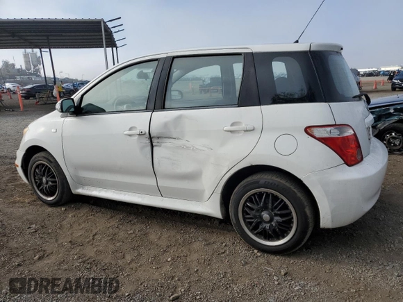 2006 Scion xA z VIN JTKKT624065002595, wystawiony jako Copart lot #73732864 z przebiegiem 198 897 mil mil oraz Szkoda całkowita • Salvage title. Historia ofert i sprzedaży dostępna na DreamBid. Obrazek 2.