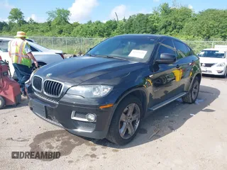2014 BMW X6 xDrive35i with VIN 5UXFG2C5XE0C43526, listed as a IAAI auction lot 42121122 with 199,564 mi miles. Bid and sale history available at carsss.com. Image 17.