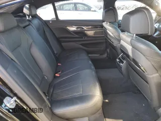 2020 BMW 7 Series 740i with VIN WBA7T2C00LGL17895, listed as a Copart auction lot 70637582 with 30,301 mi miles. Bid and sale history available at carsss.com. Image 10.