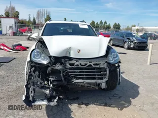 2017 Porsche Cayenne with VIN WP1AA2A28HKA87514, listed as a IAAI auction lot 41883554 with 161,593 mi miles and . Bid and sale history available at DreamBid. Image 13.