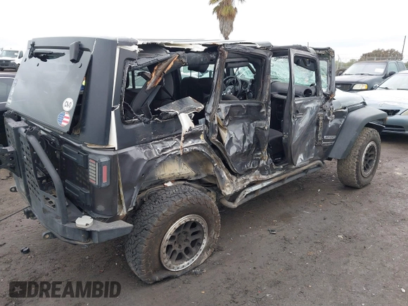 2018 Jeep Wrangler JK Unlimited Sport with VIN 1C4BJWDG3JL828513, listed as a IAAI auction lot 41535694 with 160,254 mi miles. Bid and sale history available at carsss.com. Image 4.