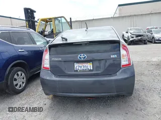2013 Toyota Prius One with VIN JTDKN3DU9D5607855, listed as a IAAI auction lot 41728716 with 123,643 mi miles. Bid and sale history available at carsss.com. Image 17.