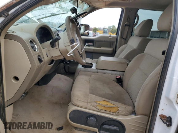 2004 Ford F-150 XLT with VIN 1FTRW14W94KC91103, listed as a Copart auction lot 84048624 with 214,282 mi miles and Salvage Title. Bid and sale history available at carsss.com. Image 7.