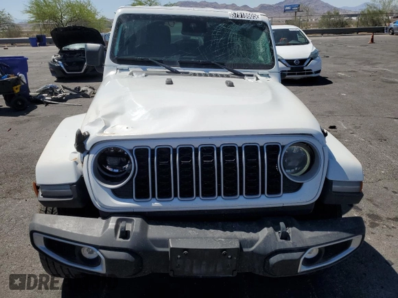 2025 Jeep Wrangler Sahara z VIN 1C4PJXEN8SW529320, wystawiony jako Copart lot #57918605 z przebiegiem 15 706 mil mil oraz Czysty tytuł • Clean title. Historia ofert i sprzedaży dostępna na DreamBid. Obrazek 5.