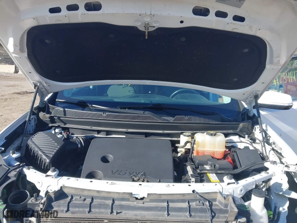 2018 Chevrolet Traverse LT Cloth with VIN 1GNEVGKW5JJ105265, listed as a IAAI auction lot 41784147 with 144,634 mi miles. Bid and sale history available at carsss.com. Image 10.
